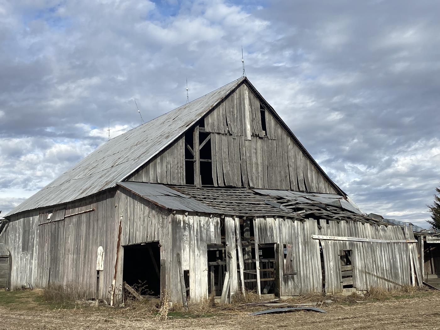 1880 Ned Repurposed Barn Frame 1