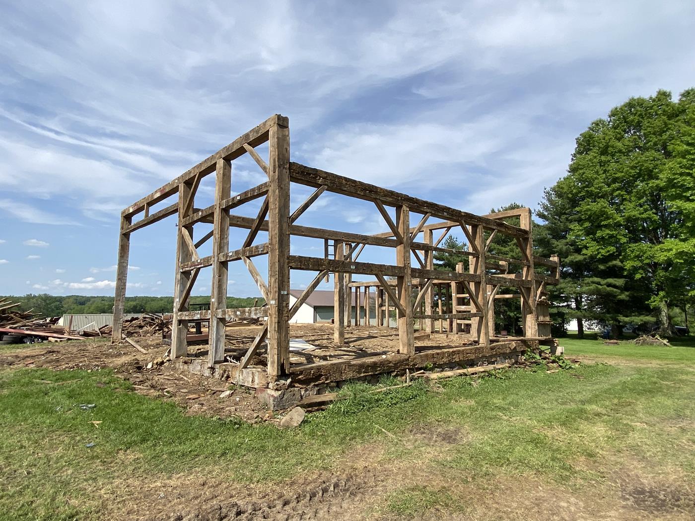 https://www.ohiovalleybarnsalvage.com/images/Harvey Barn Frame Ohio Valley Barn Salvage