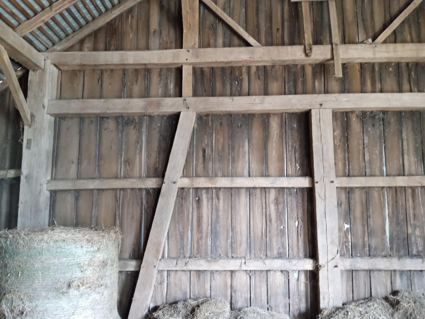 Historic Charm Barn Frame 146