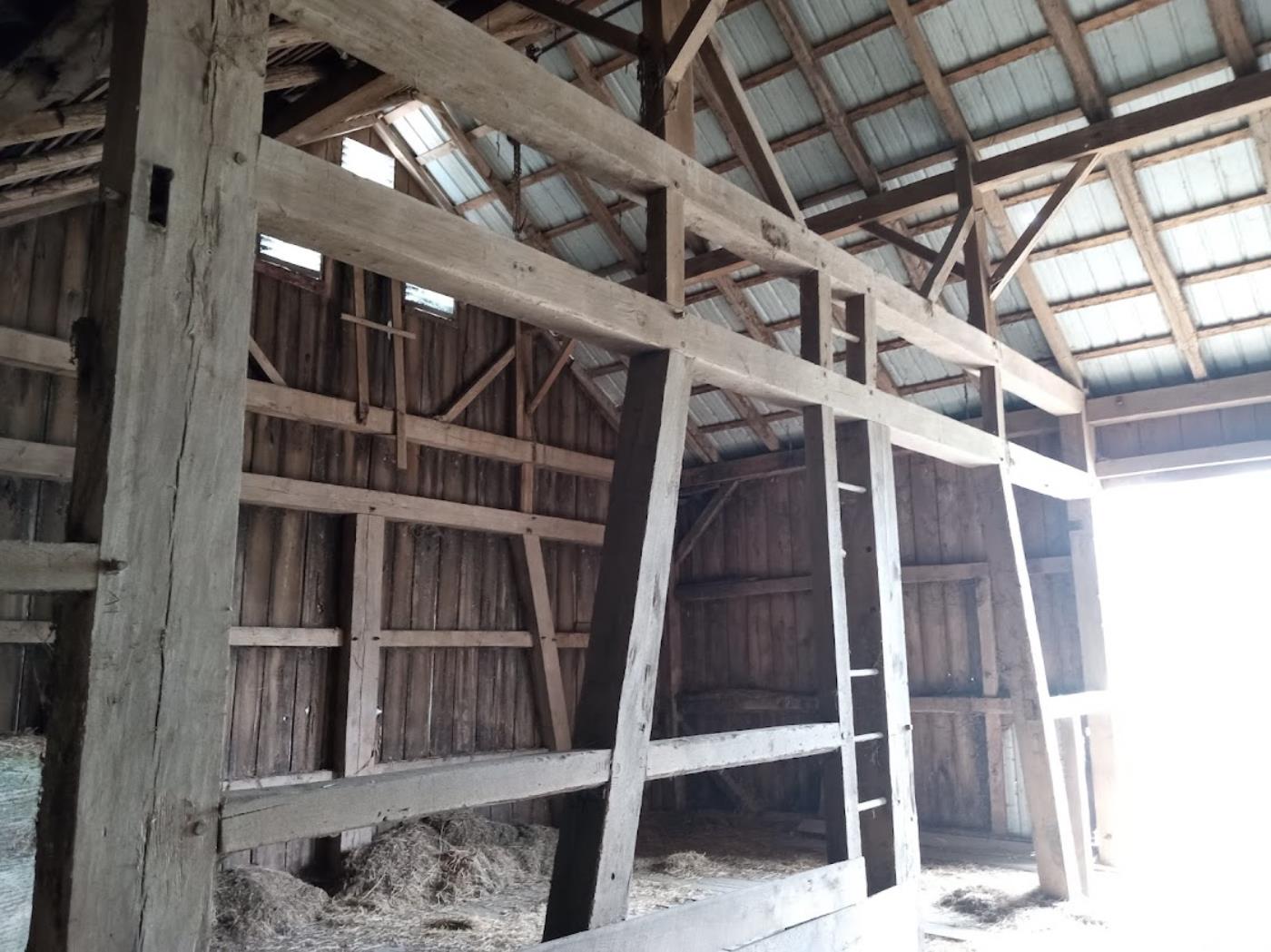Historic Charm Barn Frame 147
