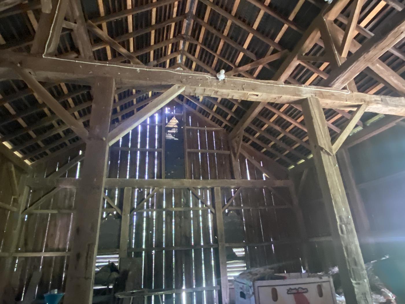 https://www.ohiovalleybarnsalvage.com/images/Unkefer Barn Frame Ohio Valley Salvage - Your Source For White Oak Hand-Hewn Timbers